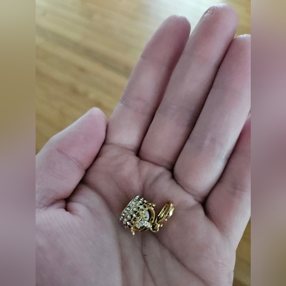 Rare New Juicy Couture Gold Tone C Crown Mini Charm With Pearl And J - Picture 16 of 16